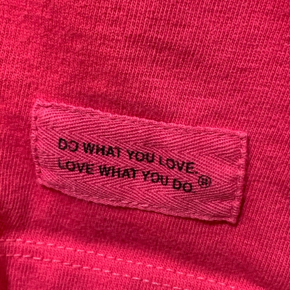 Life is Good V-Neck Pink Shirt More Love size Large - Picture 4 of 4